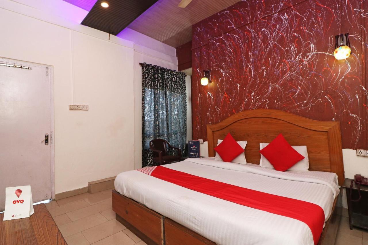 Oyo 73902 Vyttila Residency Hotel Kochi Exterior photo